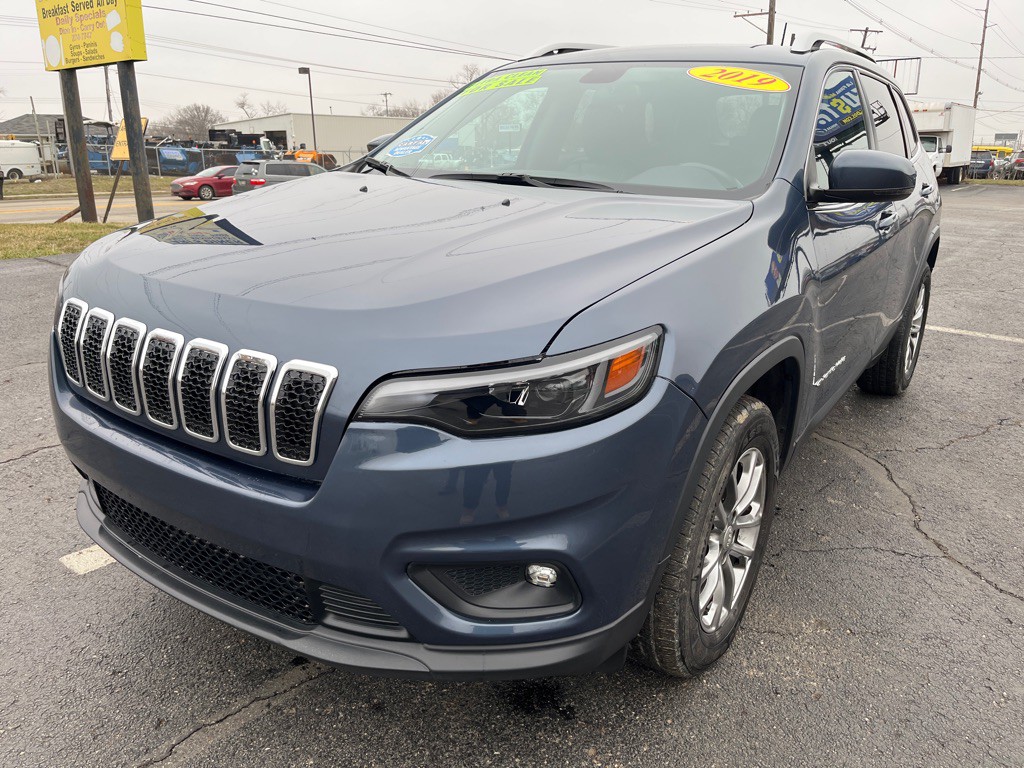 2019 Jeep Cherokee Image 1