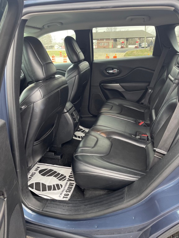 2019 Jeep Cherokee Image 13