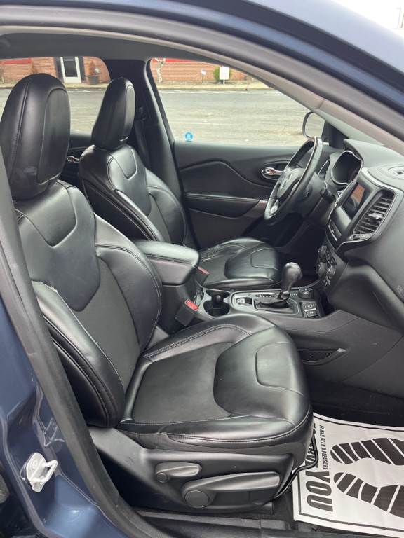 2019 Jeep Cherokee Image 18