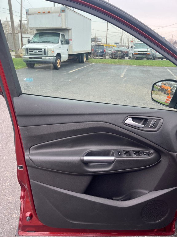 2016 Ford Escape Image 9