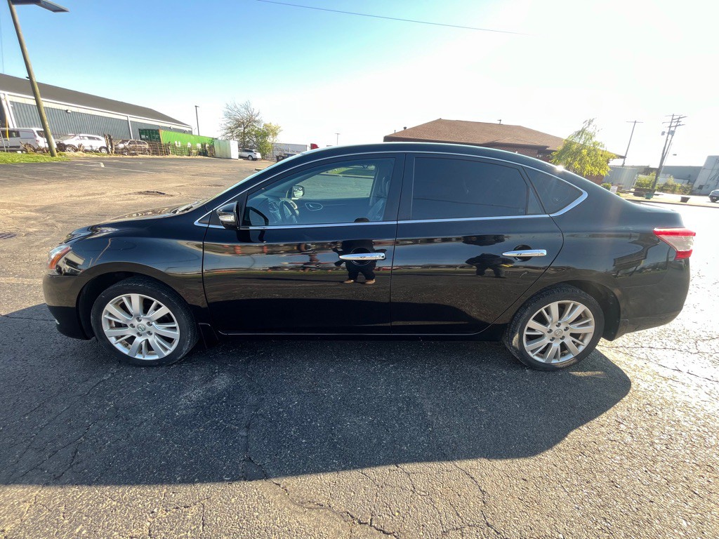 2013 Nissan Sentra Image 2