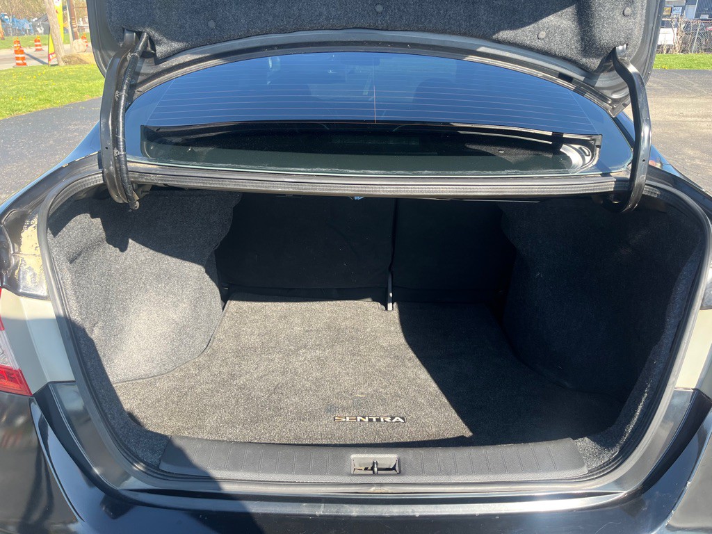 2013 Nissan Sentra Image 16