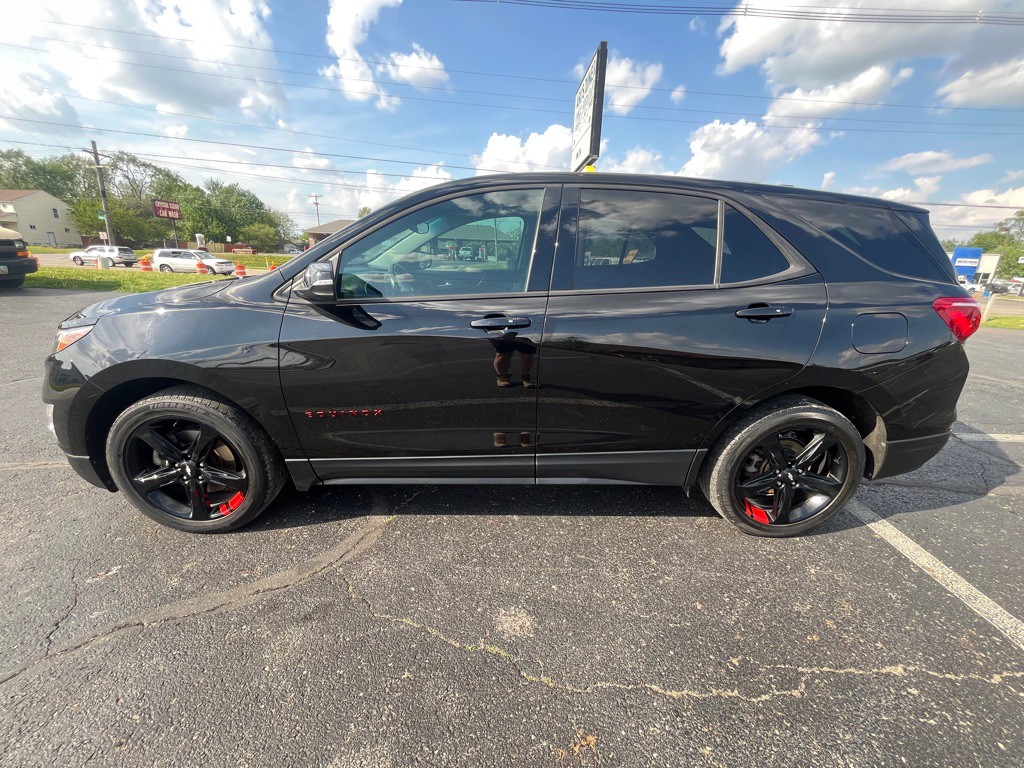 2018 Chevrolet Equinox Image 2