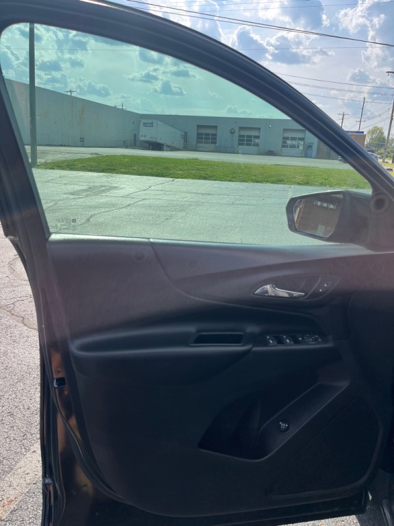 2018 Chevrolet Equinox Image 9
