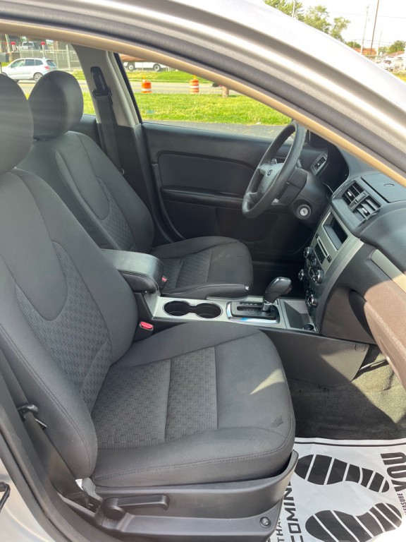 2011 Ford Fusion Image 20