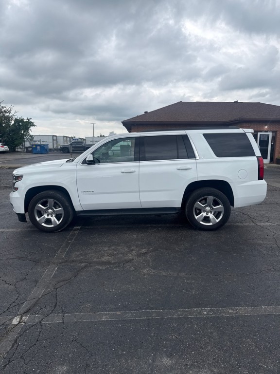 2017 Chevrolet Tahoe Image 2