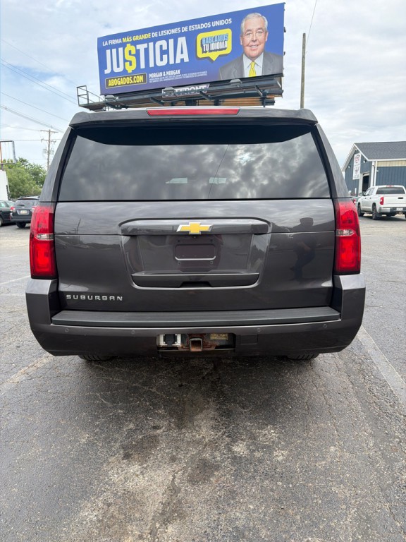 2016 Chevrolet Suburban Image 7