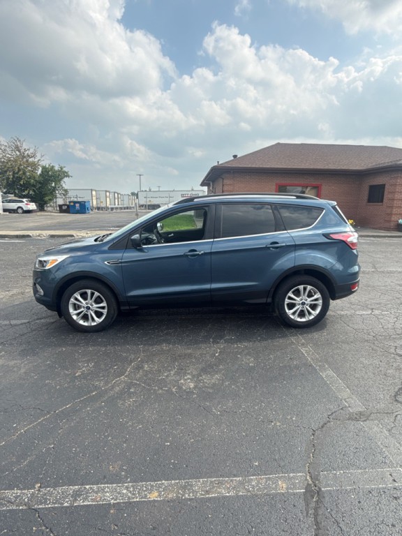 2018 Ford Escape Image 2