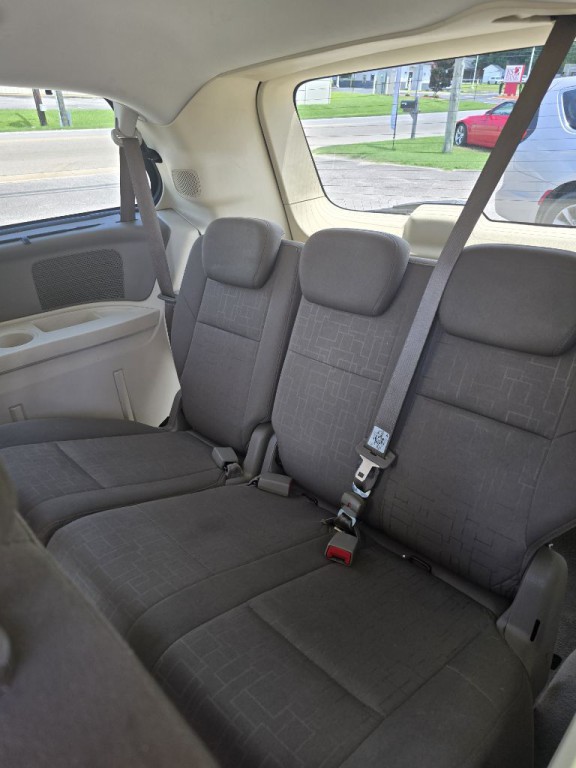 2009 Volkswagen Routan Image 9