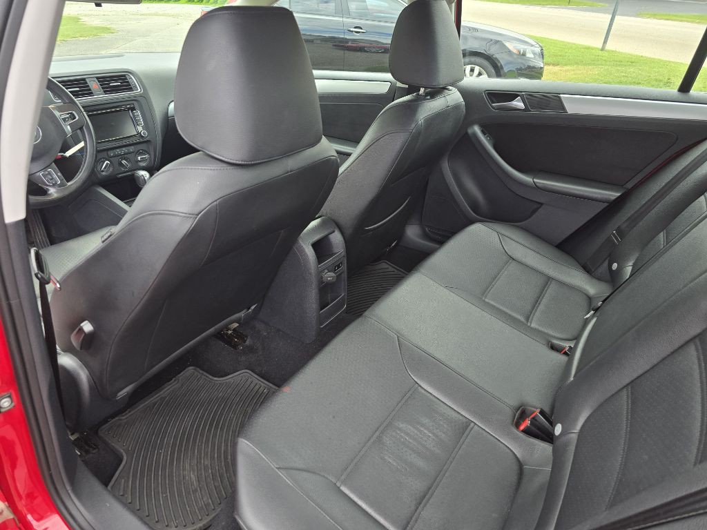 2013 Volkswagen Jetta Image 10
