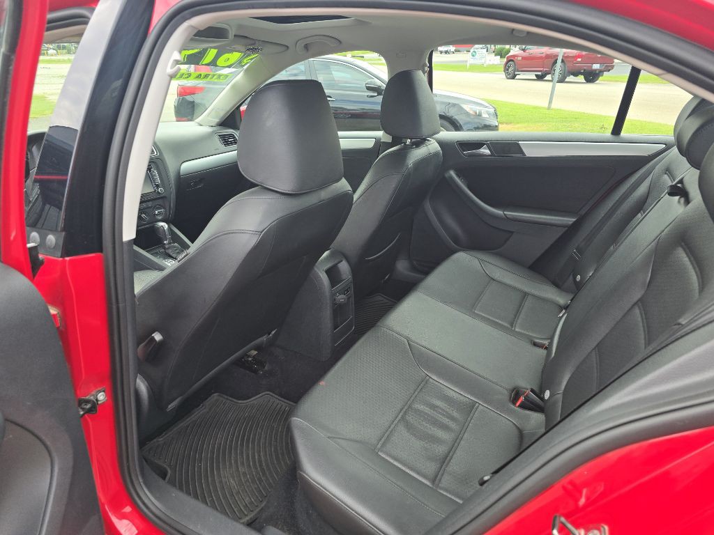 2013 Volkswagen Jetta Image 11