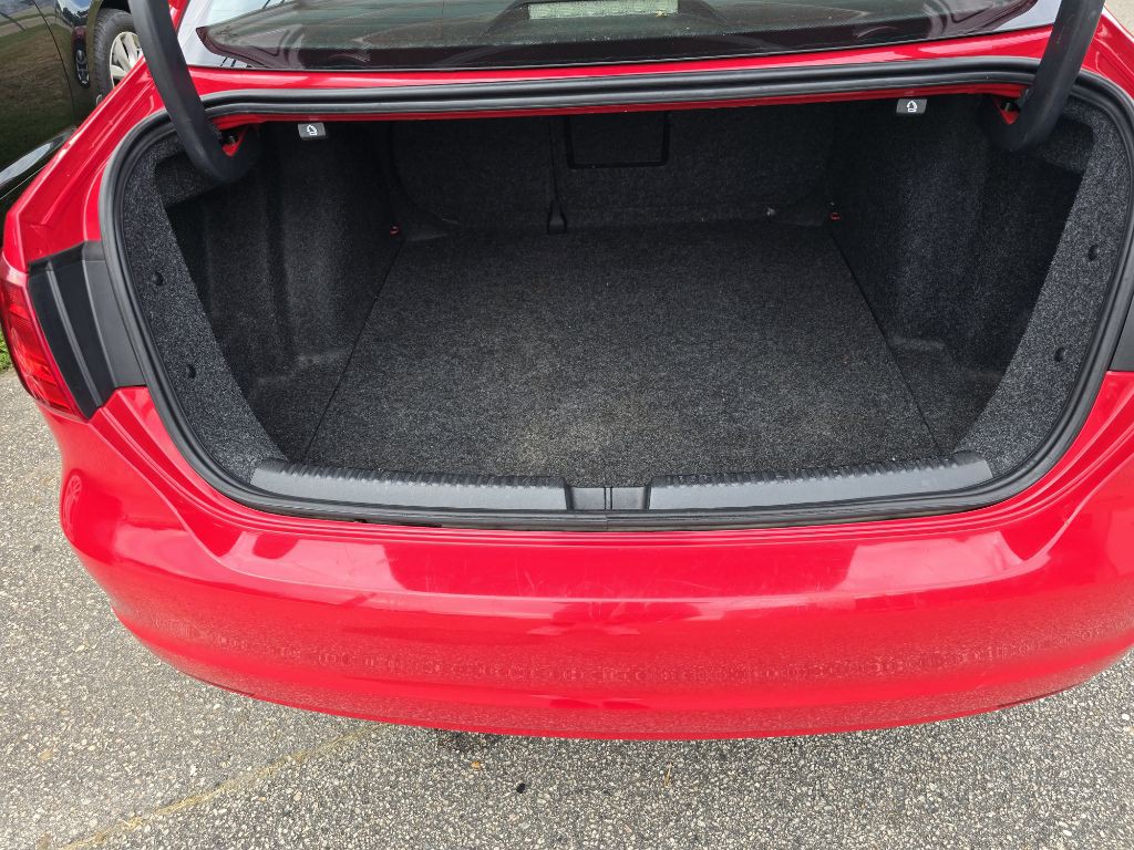 2013 Volkswagen Jetta Image 9