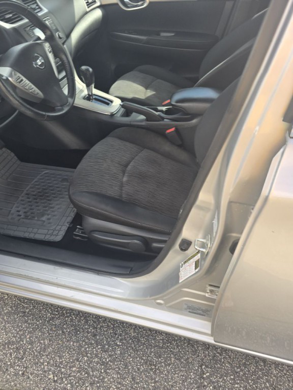 2015 Nissan Sentra Image 8