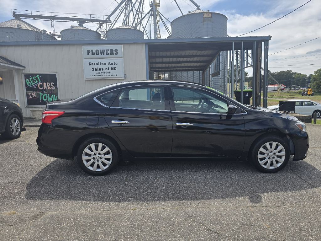 2018 Nissan Sentra Image 2