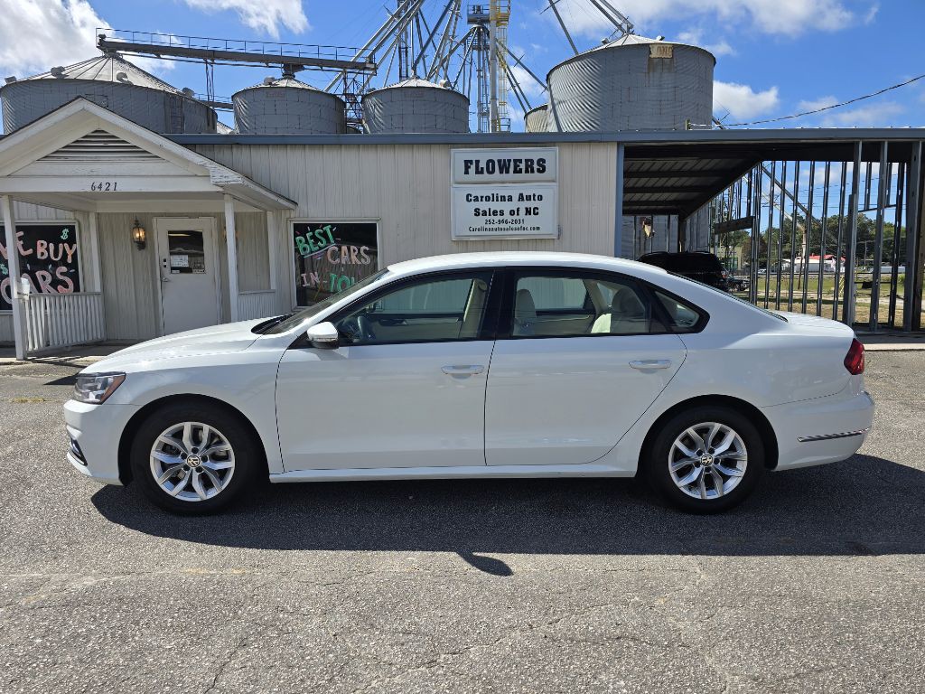 2018 Volkswagen Passat Image 4
