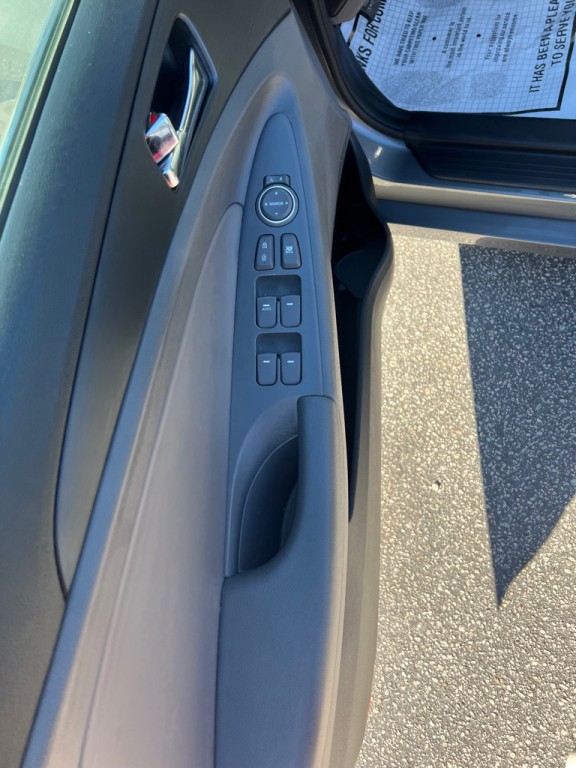2013 Hyundai Sonata Image 8