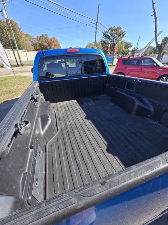 2011 Toyota Tacoma Image 5