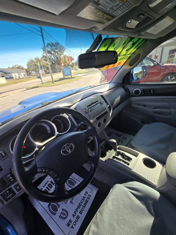 2011 Toyota Tacoma Image 8