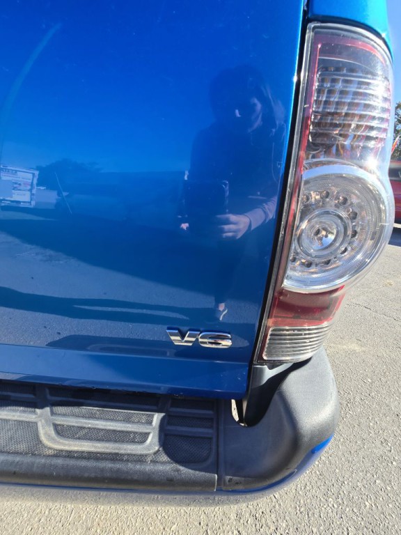 2011 Toyota Tacoma Image 11