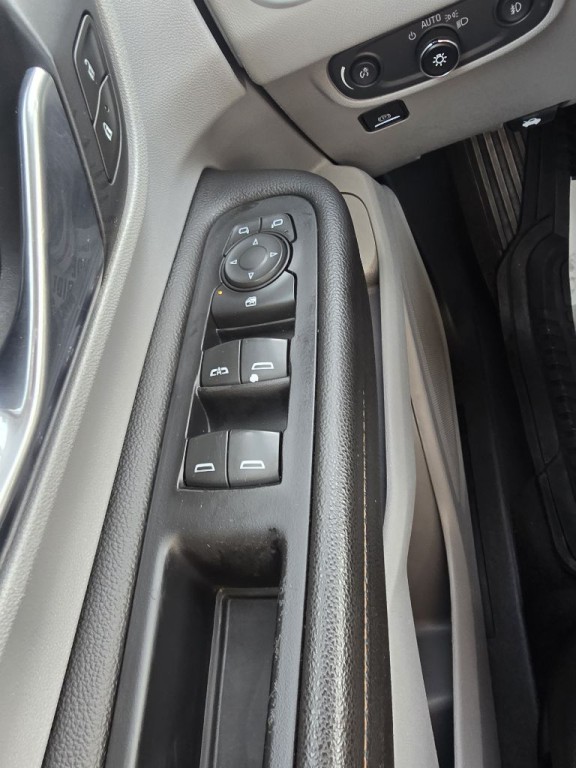 2020 GMC Terrain Image 9