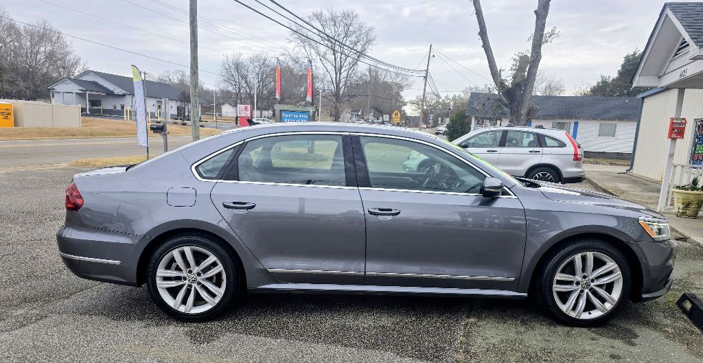 2018 Volkswagen Passat Image 8