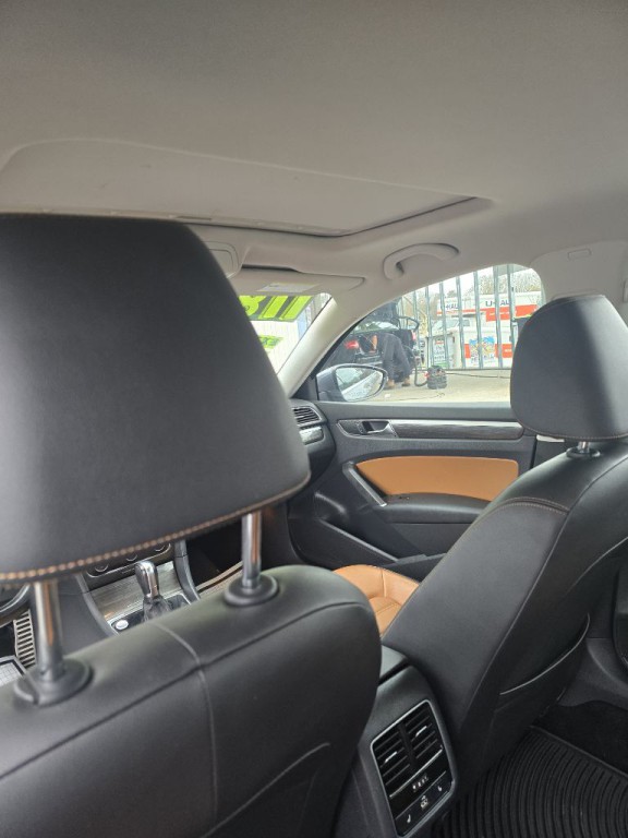 2018 Volkswagen Passat Image 11