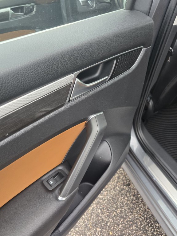 2018 Volkswagen Passat Image 14