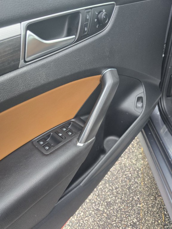 2018 Volkswagen Passat Image 16