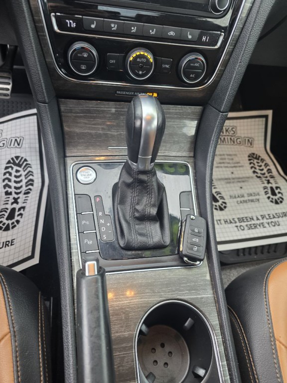 2018 Volkswagen Passat Image 19