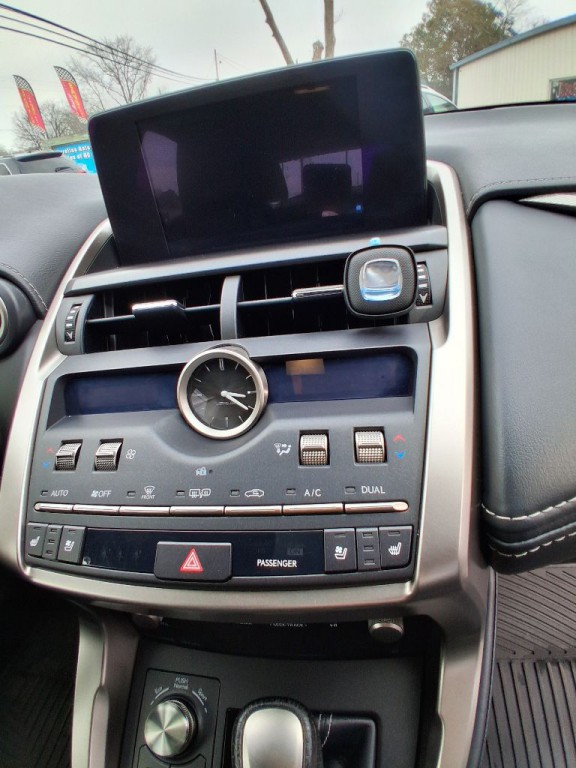 2021 Lexus NX 300 Image 20