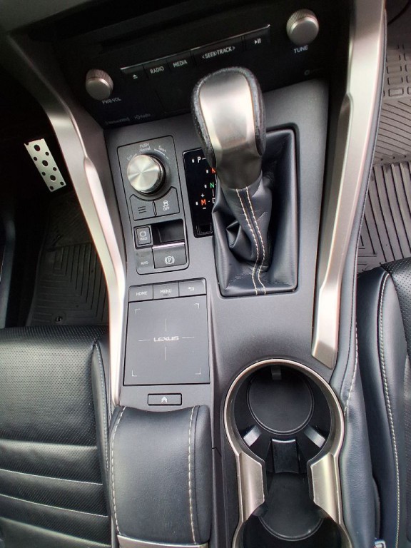 2021 Lexus NX 300 Image 21