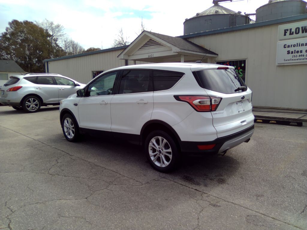 2017 Ford Escape Image 2