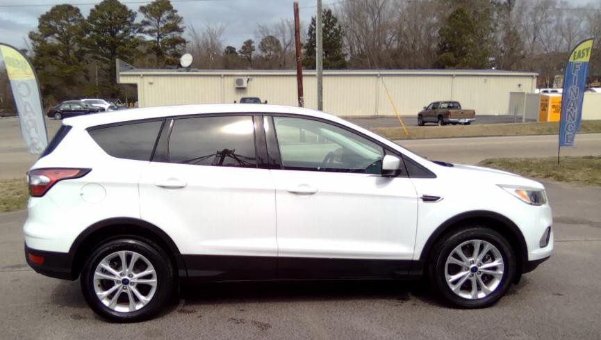 2017 Ford Escape Image 19