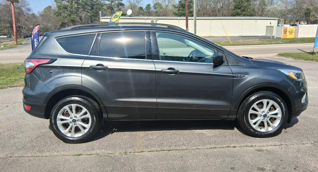2018 Ford Escape Image 2