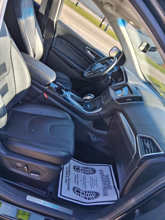 2016 Ford Edge Image 9