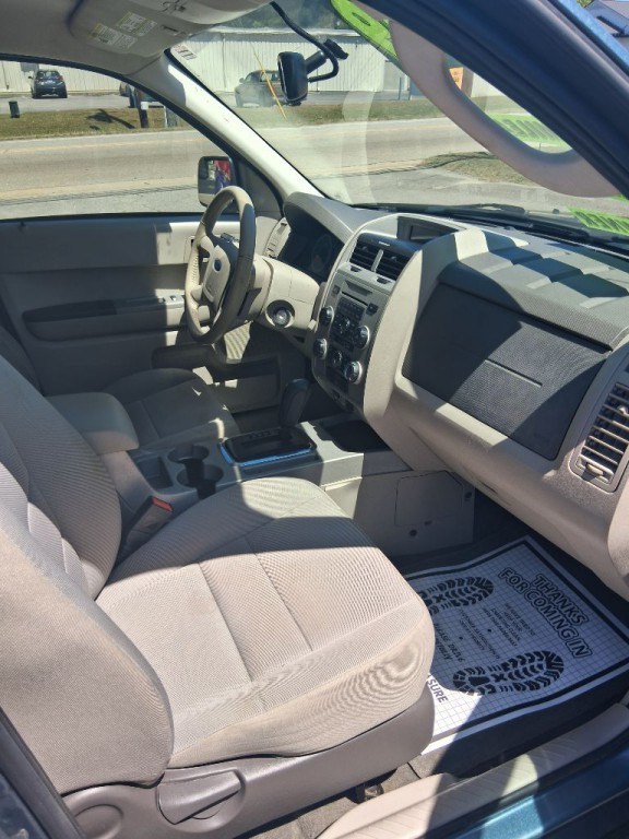 2011 Ford Escape Image 12