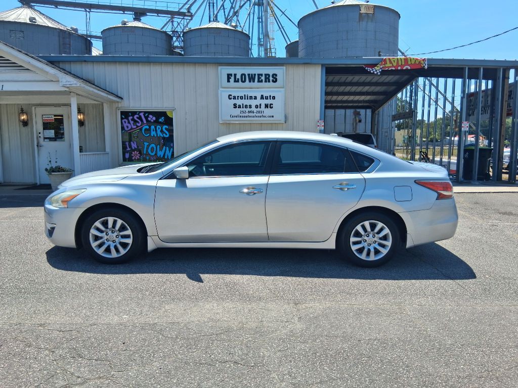 2015 Nissan Altima Image 2