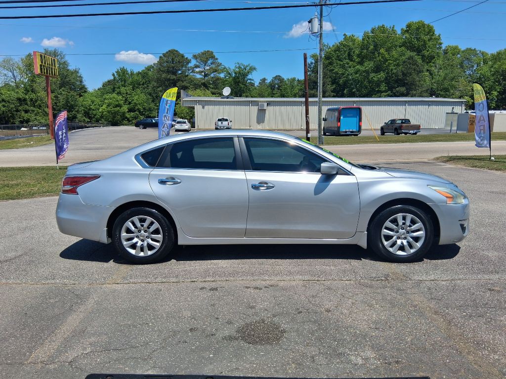 2015 Nissan Altima Image 6