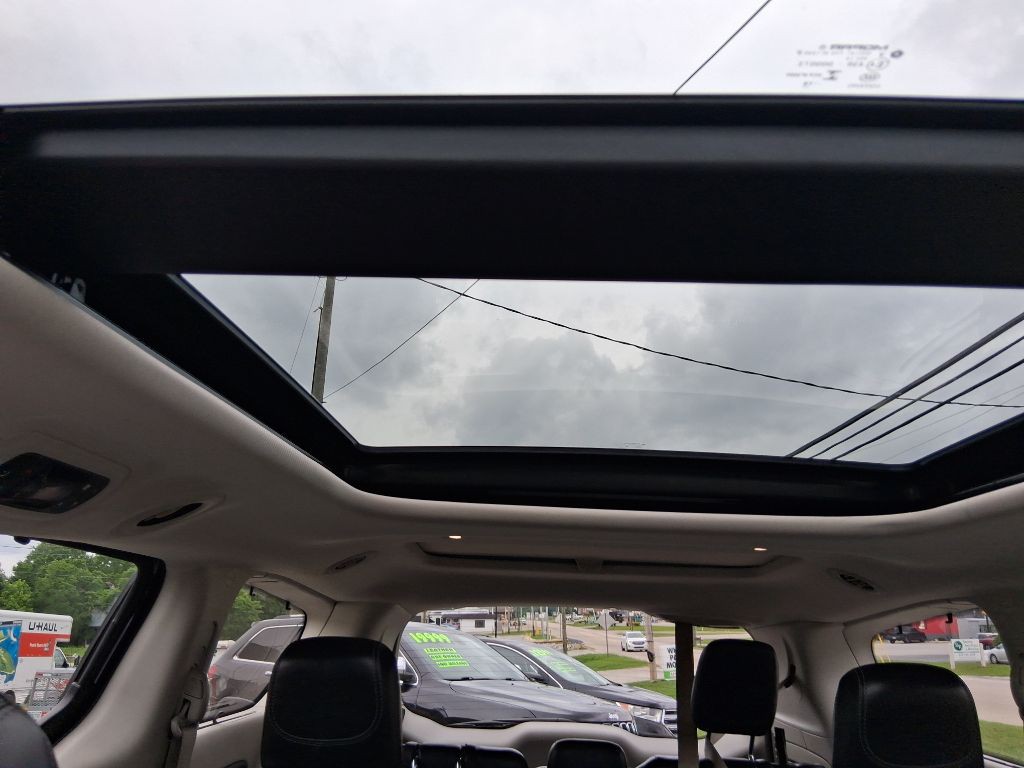 2019 Chrysler Pacifica Image 11