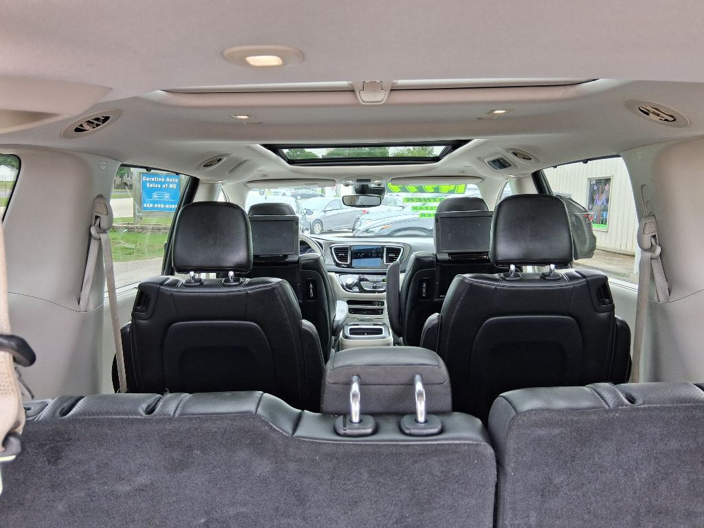 2019 Chrysler Pacifica Image 19