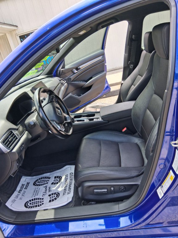 2020 Honda Accord Image 6