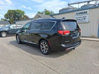 Image for 2017 Chrysler Pacifica Limited ID: 7550422