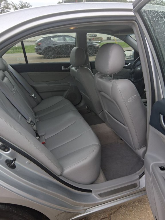2007 Hyundai Sonata Image 10