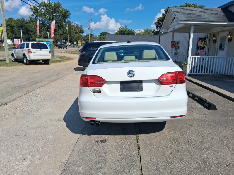 2014 Volkswagen Jetta Image 2