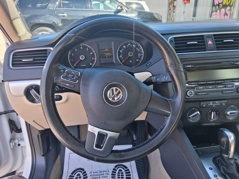 2014 Volkswagen Jetta Image 8