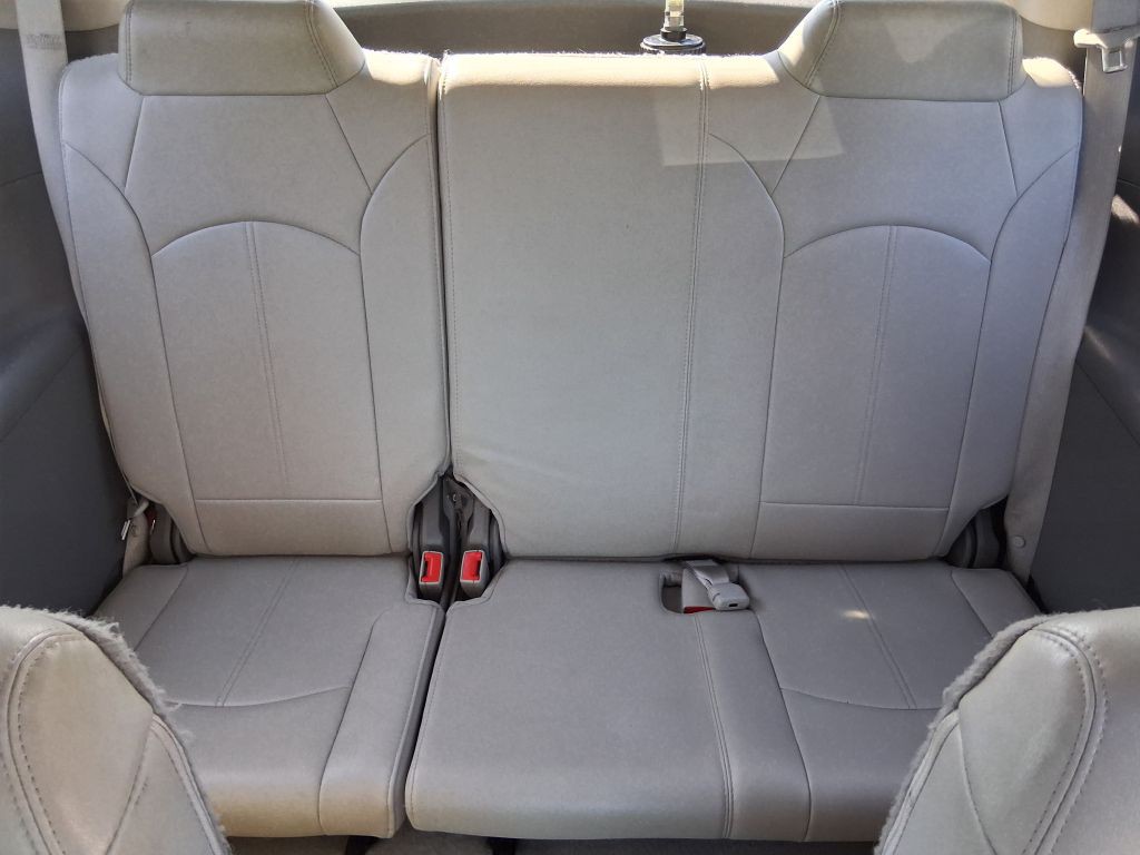 2015 GMC Acadia Image 8