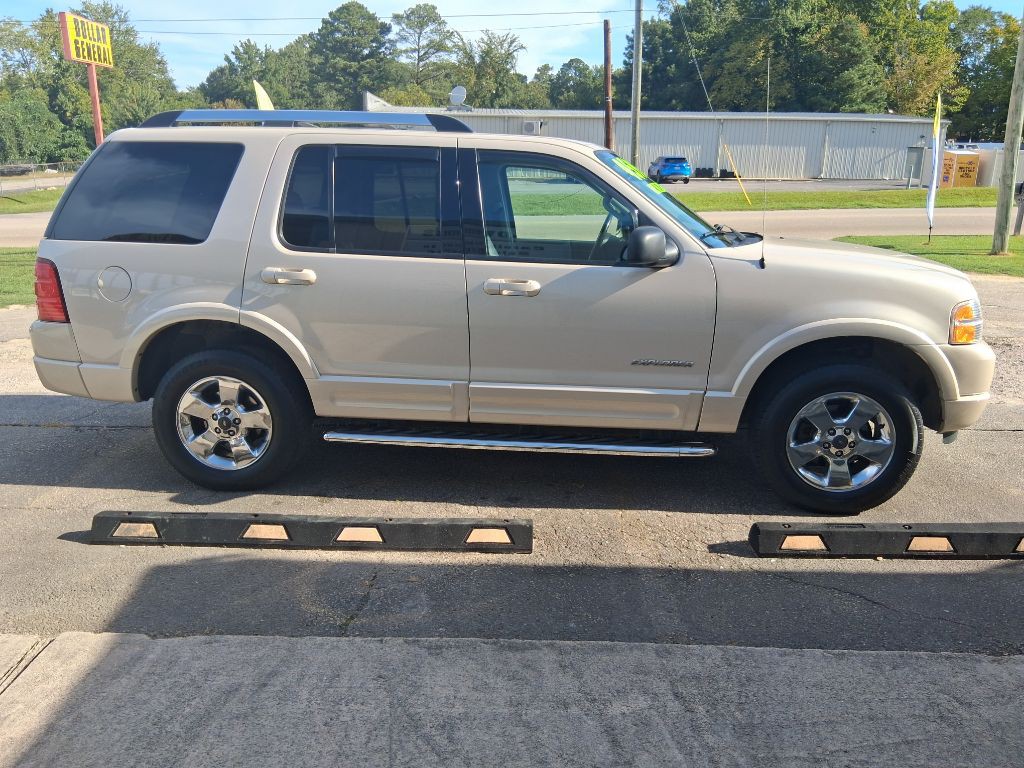 2005 Ford Explorer Image 2