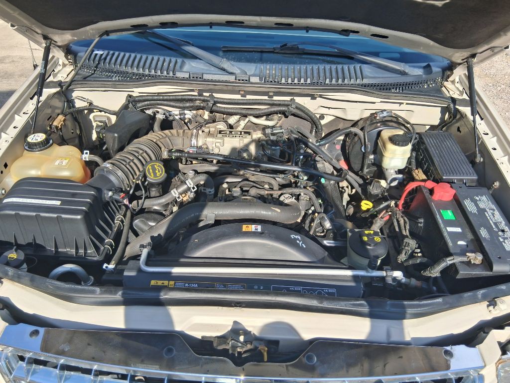 2005 Ford Explorer Image 20