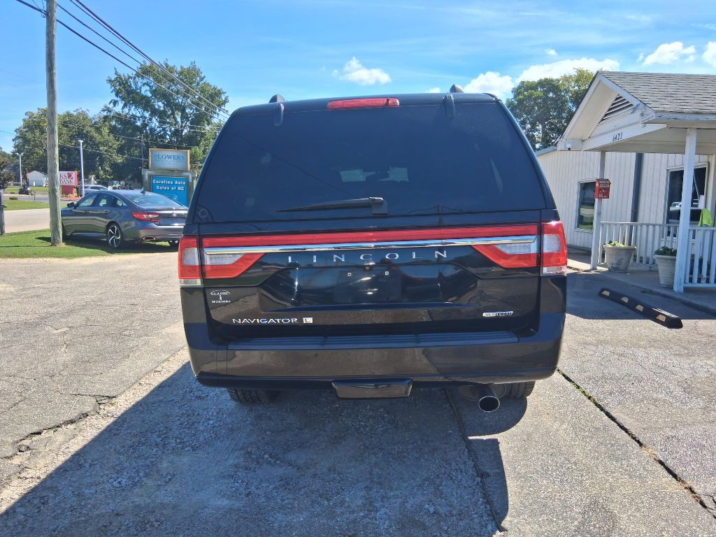2016 Lincoln Navigator Image 5