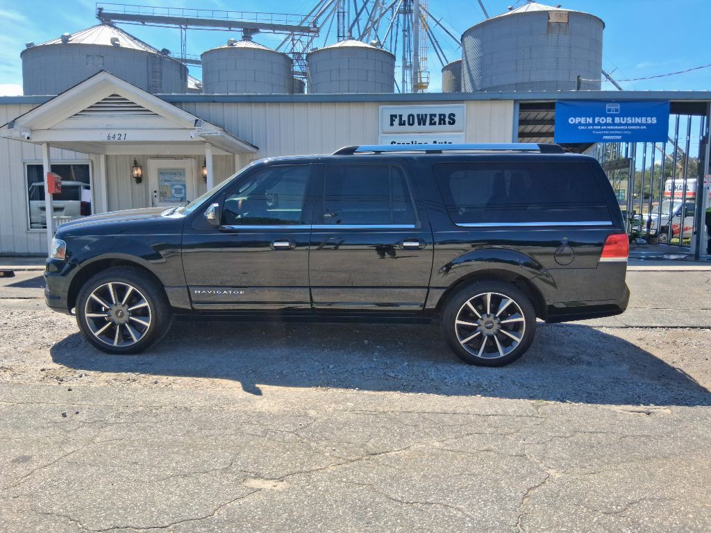 2016 Lincoln Navigator Image 14